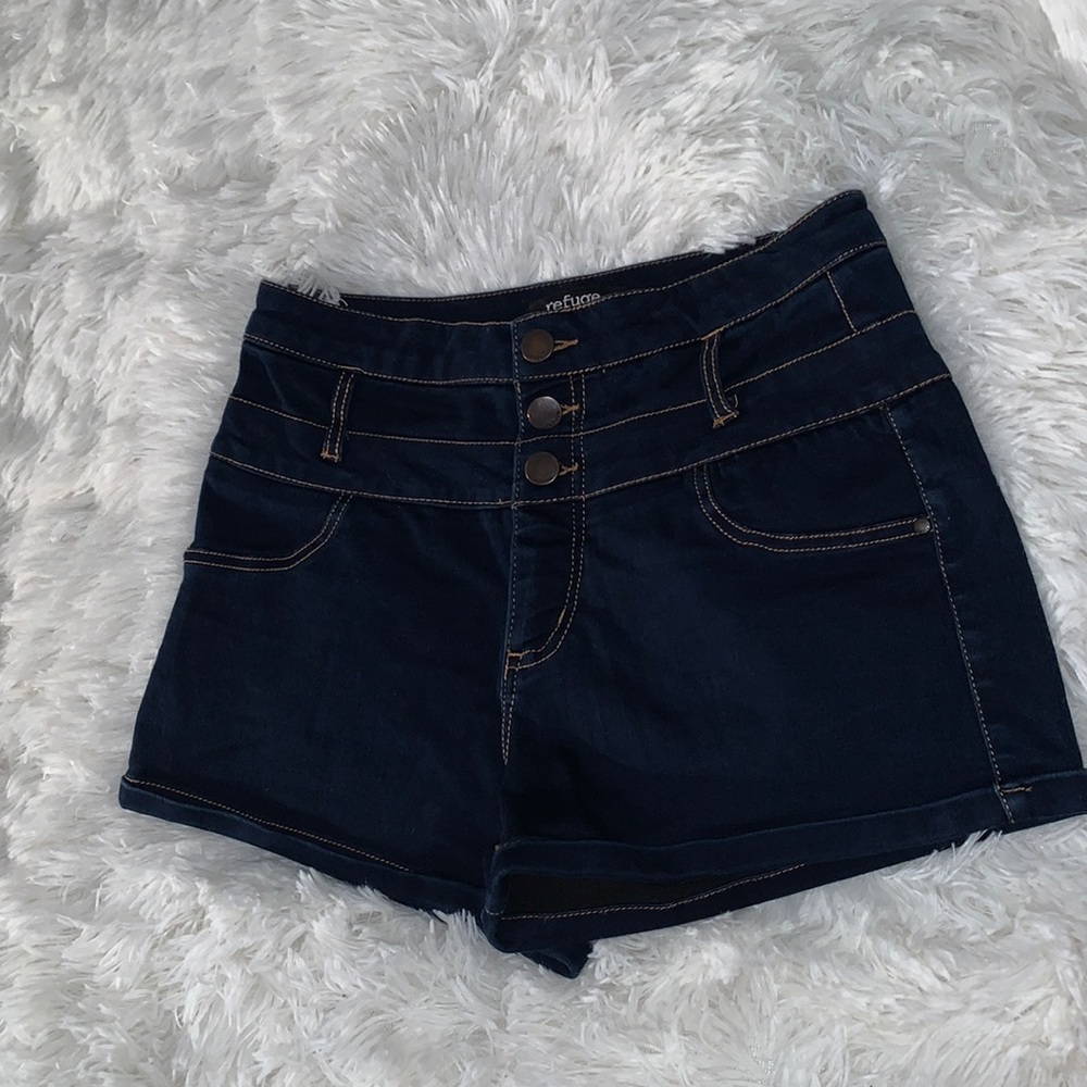Refuge dark wash Jean short